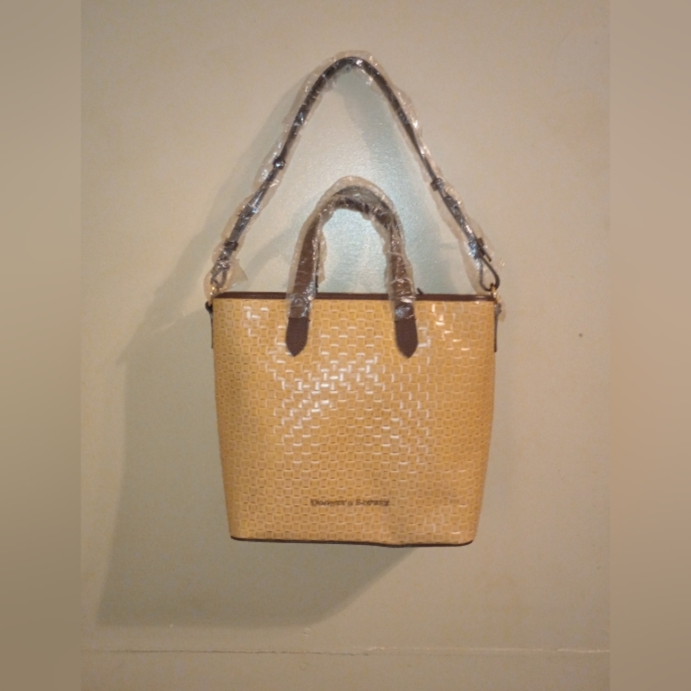 NWT Dooney & Bourke Liliana Weaved Leather bag W/ matching wristlet & Dust bag - Picture 3 of 16